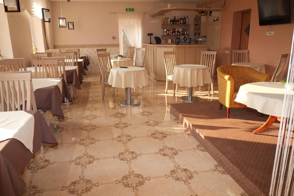 אוטנה Hotel Angelas מראה חיצוני תמונה