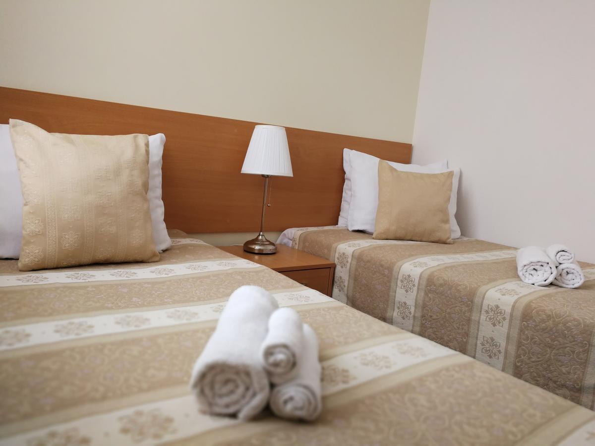 אוטנה Hotel Angelas מראה חיצוני תמונה