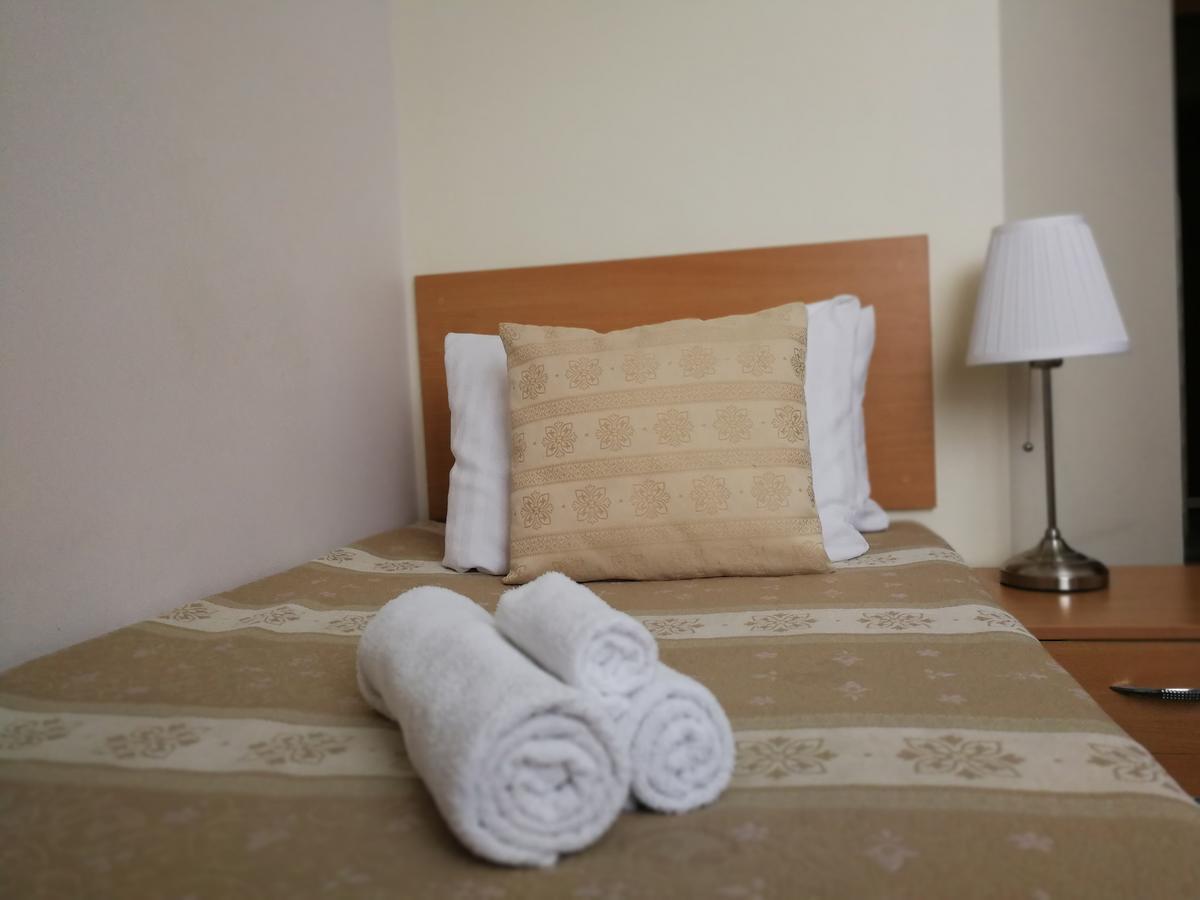 אוטנה Hotel Angelas מראה חיצוני תמונה